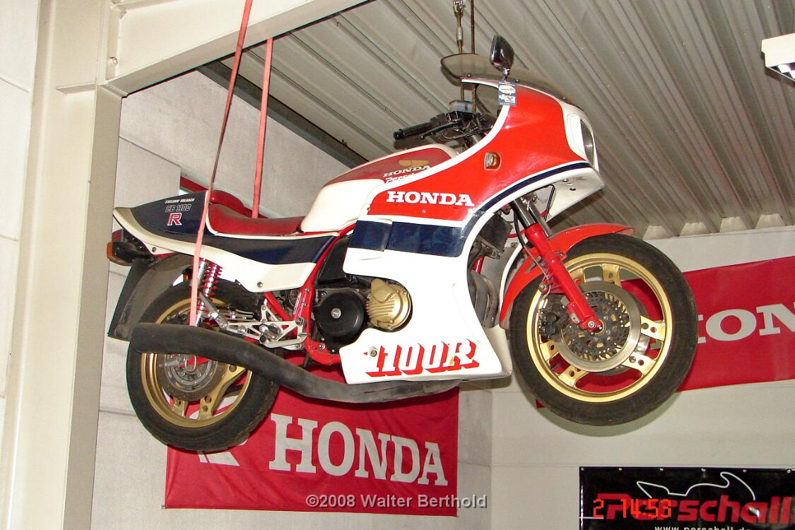 HCG Harry 2008 101