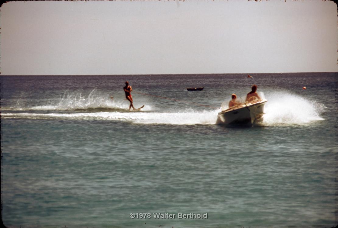 Fuerte 1978 2061
